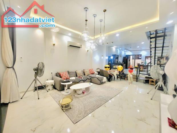 SIÊU PHẨM NHÀ PHỐ 130M² – VỪA Ở VỪA NGHỈ DƯỠNG – CHỈ 13 TỶ! - 2