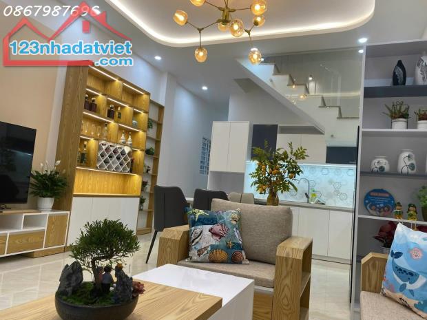 BÁN NHÀ GÓC 2 MẶT TIỀN ĐƯỜNG CHÍ LINH – PHƯỚC HÒA, NHA TRANG – NHÀ ĐẸP FULL NỘI THẤT - 1
