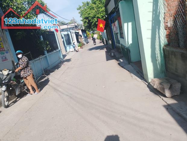Bán đất 133m2 lô goc 2 mặt, giá rẻ, nhỉnh 4tỷ HXH,SHR, không quy hoạch,lộ giới. - 2