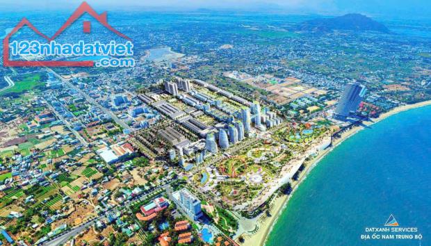 Nhà Phố Biển 04 Tầng, ra Biển 300m, trung tâm Phan Rang, cực đẹp và siêu vip