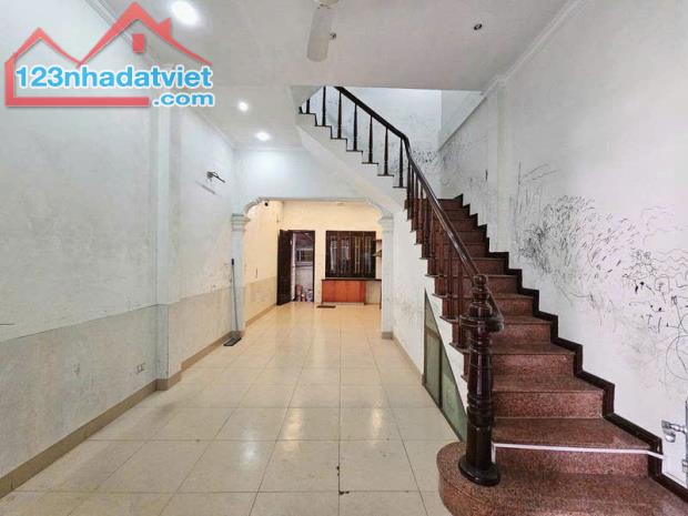 NGUYỄN CHÍ THANH - PHÂN LÔ - Ô TÔ TẢI TRÁNH - CỰC HIẾM NHÀ BÁN - 45M² NHỈNH 15 TỈ