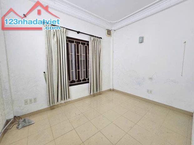 NGUYỄN CHÍ THANH - PHÂN LÔ - Ô TÔ TẢI TRÁNH - CỰC HIẾM NHÀ BÁN - 45M² NHỈNH 15 TỈ - 3