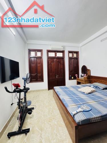 Bán nhà riêng 56m2, ngõ thông ô tô, thẳng tắp, 5 bước chân ra phố Ngọc Hồi - Trần Thủ Độ - 2