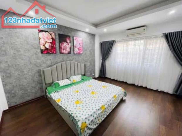 Nhà Đẹp Gần Đường Lĩnh Nam, Hoàng Mai 30m, 5 tầng, mt 4.6m, giá 5.8 tỷ. - 3