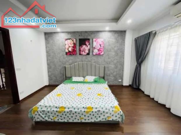 Nhà Đẹp Gần Đường Lĩnh Nam, Hoàng Mai 30m, 5 tầng, mt 4.6m, giá 5.8 tỷ. - 4