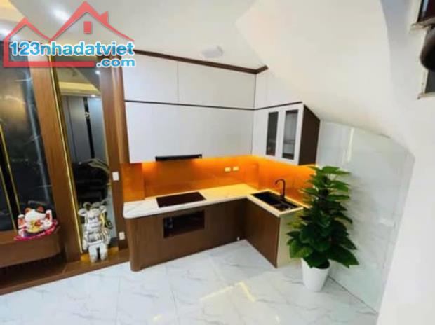 Nhà Đẹp Gần Đường Lĩnh Nam, Hoàng Mai 30m, 5 tầng, mt 4.6m, giá 5.8 tỷ. - 5