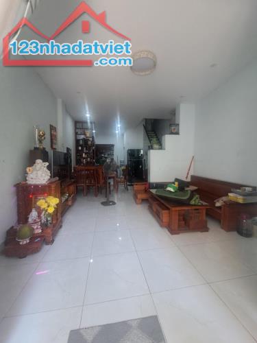 NHÀ ĐẸP BÁN - GIÁP QUANG TRUNG & PHẠM VĂN BẠCH GV - HXH SÁT MT - 52M² - 4 TẦNG HƠN 6 TỶ - 2