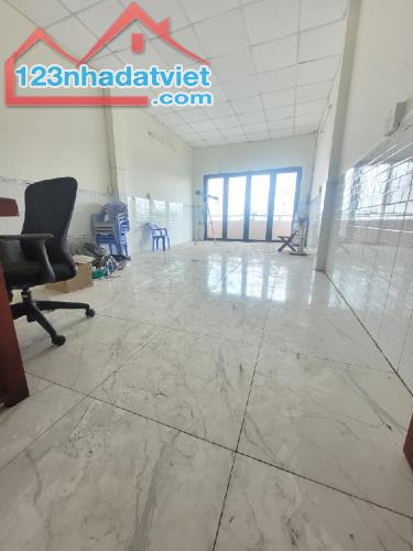 Bán nhà Tạ Quang Bửu, 35tr/ tháng, Phân lô, 250m2, chỉ 11 tỷ 2 - 1