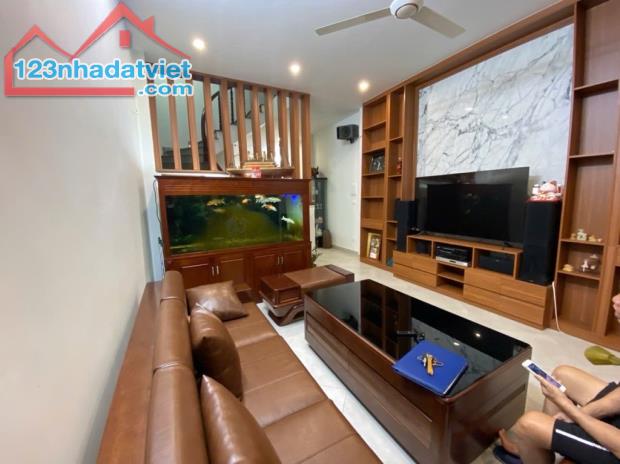 NHÀ HIẾM PHỐ NGUYỄN LƯƠNG BẰNG-ĐỐNG ĐA-64M2-4T-GIÁ CHỈ 12,8 TỶ