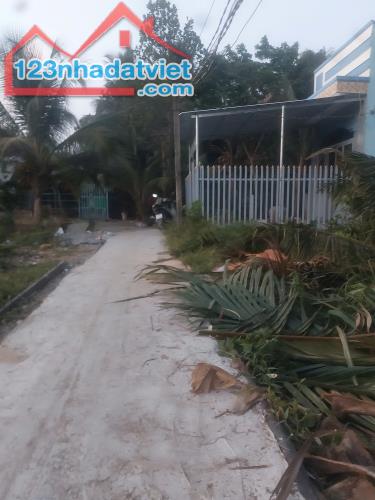 CHÍNH CHỦ CẦN BÁN NHÀ CẤP 4 TẠI XÃ TRUNG AN - TP. MỸ THO - TIỀN GIANG. - 2