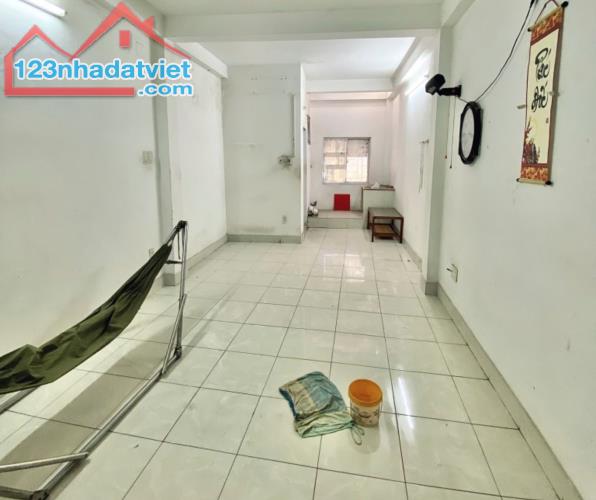 Nhà Quang Trung, 50m2, Nở hậu, 3Pn, Chỉ 4.x Tỉ