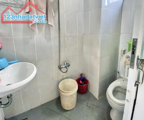Nhà Quang Trung, 50m2, Nở hậu, 3Pn, Chỉ 4.x Tỉ - 4