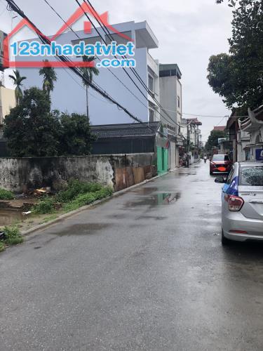 Chính chủ Bán nhà 3 Tầng Tại Mai Lâm, Đông Anh – Ô Tô đỗ cửa - Giá 5.6 tỷ - 2