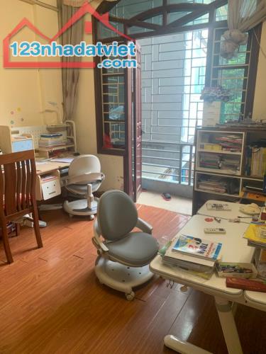 Siêu hiếm, Bán nhà Phùng Khoang, Thanh Xuân, ngõ ô tô, 42m2, 4 ngủ nhỉnh 7 tỷ