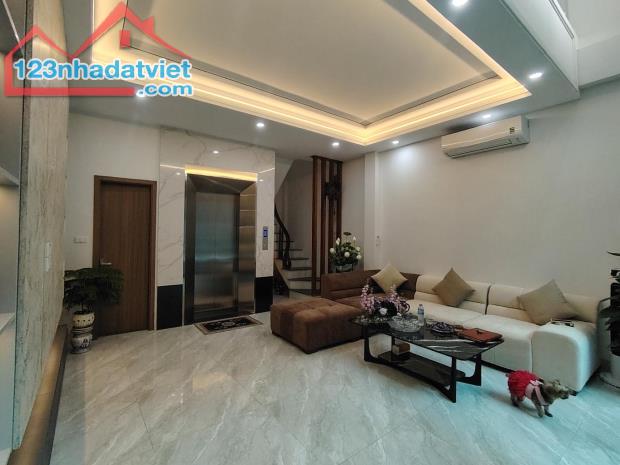 SIÊU PHẨM LÕI BỒ ĐỀ – LÔ GÓC – THANG MÁY 7 TẦNG – FULL NỘI THẤT CAO CẤP – CHỈ V