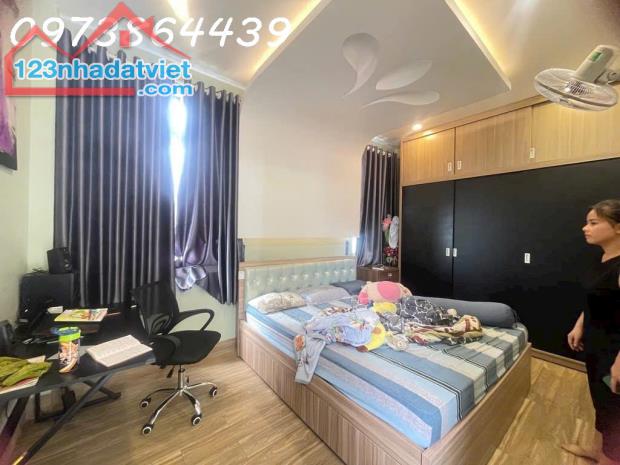 BÁN NHÀ NÁT MẶT TIỀN KD NGANG 8,4M  -TÂN CHÁNH HIỆP 35- P.TÂN CHÁNH HIỆP - QUẬN 12 - DIỆN - 3