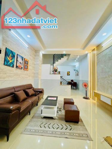 🍓Nhà 2 tầng đường THẠNH LỘC 15, phường THẠNH LỘC,Quận 12,dt 48m2(4mx12m)💵3.63tỷ ✅ Nhà 2 - 4