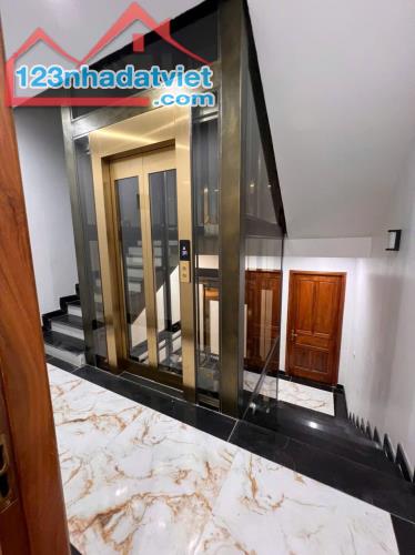 Bán nhà MP Kim Đồng 113m/ 6T Thang máy 48 Tỷ - 2 Mặt tiền,Tương Lai Giá  trị x2 - 1