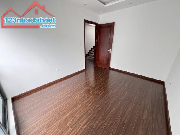 🏠 BÁN NHÀ PHỐ TRẠM - LONG BIÊN | 45M² x 5 TẦNG - NGÕ RỘNG Ô TÔ QUA NHÀ | GIÁ CHỈ 7.8 TỶ - 2
