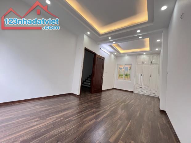 🏠 BÁN NHÀ PHỐ TRẠM - LONG BIÊN | 45M² x 5 TẦNG - NGÕ RỘNG Ô TÔ QUA NHÀ | GIÁ CHỈ 7.8 TỶ - 3