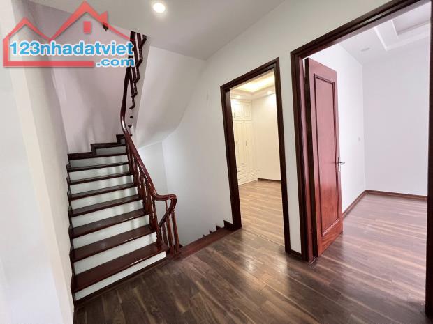 🏠 BÁN NHÀ PHỐ TRẠM - LONG BIÊN | 45M² x 5 TẦNG - NGÕ RỘNG Ô TÔ QUA NHÀ | GIÁ CHỈ 7.8 TỶ - 4