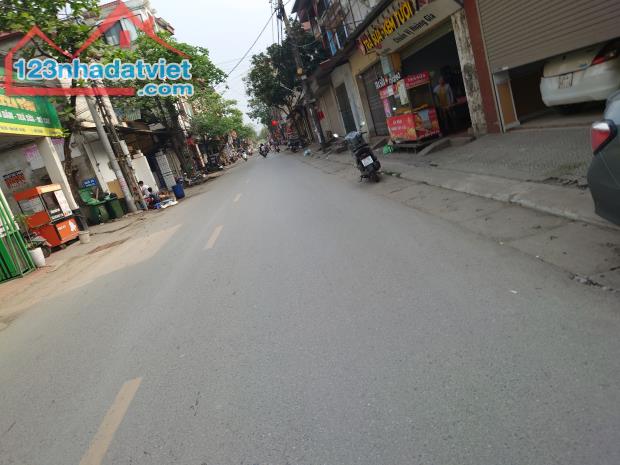Bán lô đất chính chủ 50m2 ô tô vào đất đường Cổng Hậu, Kim Chung giá chỉ 4.5 tỷ - 1