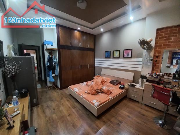 Nhà 5 tầng mới cứng ở liền - HXH Ba Vân, Khu Bàu Cát - DT: 4.1 x 17m, vuông vức, giá: 10.5 - 2