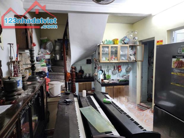 Bán nhà Vân Hồ 3-DT 52m2 x 2 tầng.MT 5,2m.LÔ GÓC-GẦN PHỐ-NGÕ RỘNG-ĐẦU TƯ XÂY NHÀ - 2