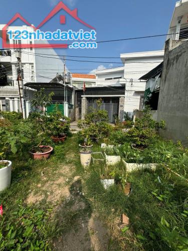BÁN LÔ ĐẤT HẺM ĐƯỜNG NGUYỄN KHUYẾN, VĨNH HẢI, NHA TRANG