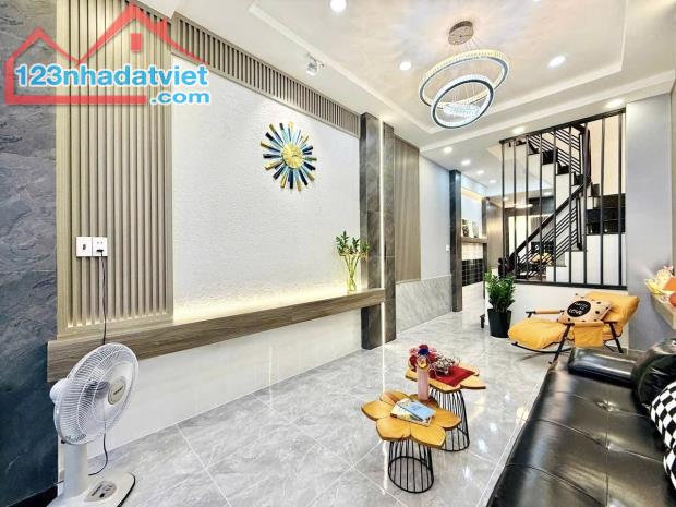 40m2, NHÀ BÁN 4 PN, HẺM 3M, LÊ ĐỨC THỌ, P16 GV NHỈNH 5 TỶ - 3