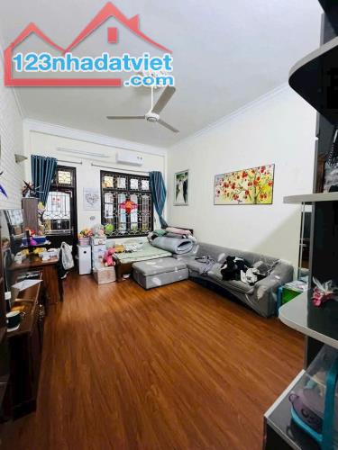 Xuân La, DT 55M2x4T, MT 4.2M, giá 19 tỷ  Ô TÔ TRÁNH - GARA Ô TÔ - PHÂN LÔ BÀN CỜ - VỈA HÈ - 2