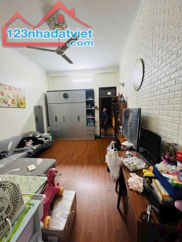 Xuân La, DT 55M2x4T, MT 4.2M, giá 19 tỷ  Ô TÔ TRÁNH - GARA Ô TÔ - PHÂN LÔ BÀN CỜ - VỈA HÈ - 3