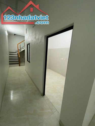 Bán nhà 2 tầng gần QT Lam Sơn MT 4m ngõ ô tô 2.2x tỷ còn mới - 2