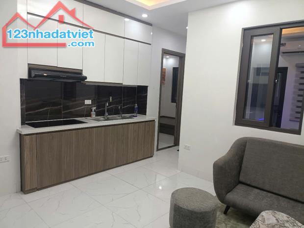 Cho thuê căn hộ chung cư tầng 2 , 2 phòng ngủ 1 vệ sinh tại Phúc Diễn, Bắc Từ Liêm - 4