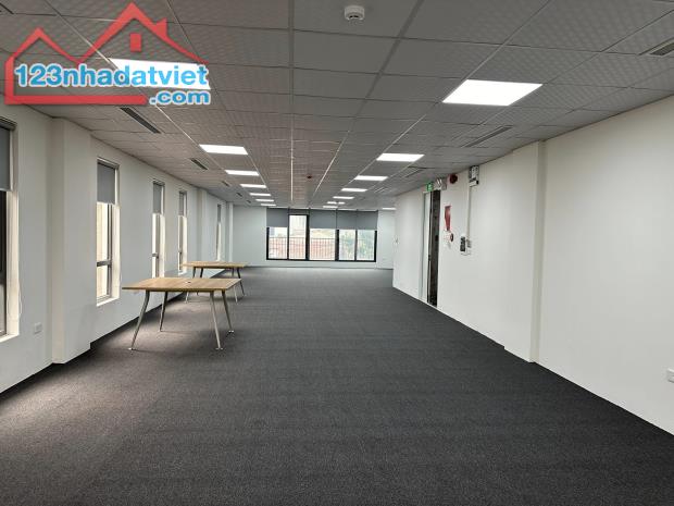 ⚜️ Tòa Văn Phòng VIP Mặt phố Nguyễn Hoàng Tôn, Tây Hồ 245m2 10T MT 8m, Chỉ 92 Tỷ ⚜️ - 2