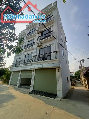 Nhà 4 tầng-3,x tỷ-4pn. Gần Chợ, Trường học. Cách Đại Lộ THăng LOng khoảng 5p