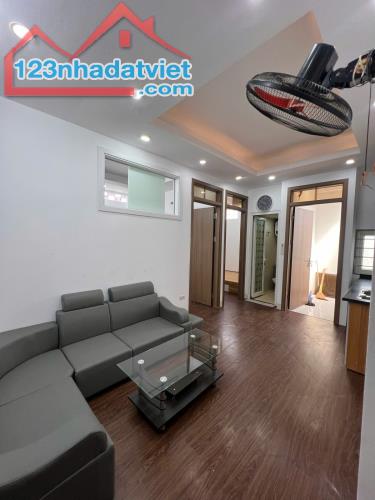 Bán chung cư phố Giáp Nhất, Thanh Xuân, 50m2, nhà đẹp full nội thất, ban công thoáng - 1