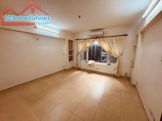 Bán nhà riêng đường Tam Khương, Đống Đa, 6 tầng dân xây, ô chờ thang máy, 5m ra mặt phố - 1
