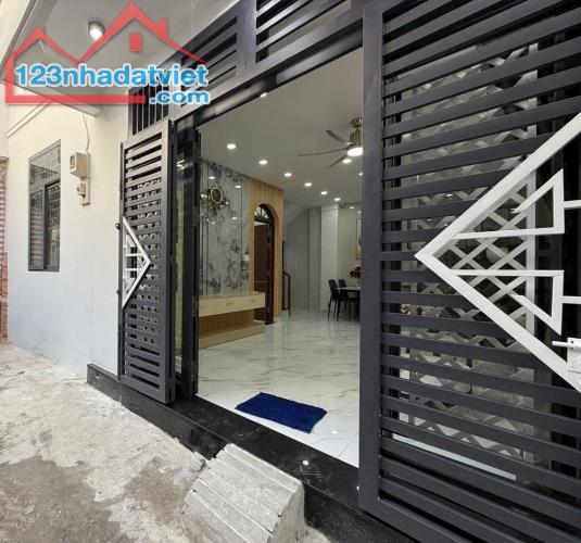 🔥🔥CHÀO BÁN SIÊU PHẨM ĐẸP TUYỆT, CÓ PHÒNG NGỦ DƯỚI TRỆT - ĐƯỜNG CÂY TRÂM - GÒ VẤP