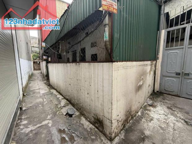 BÁN ĐẤT TẶNG NHÀ TAM TRINH, GẦN PHỐ, DÒNG TIỀN, 40M2 GIÁ CHỈ 6,1 TỶ