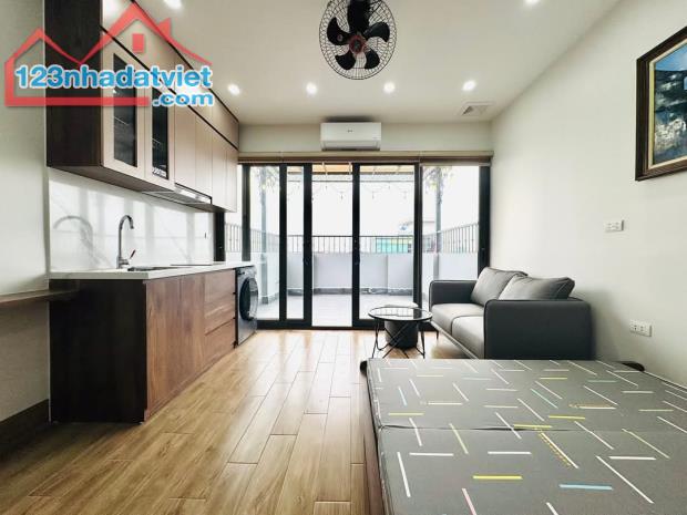 CHDV: VƯƠNG THỪA VŨ -THANH XUÂN. +DT:79M X 7T X 4M.MT.