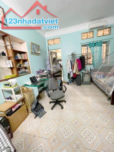 Bán nhà Trương Định 45m ngõ rộng gần mặt phố Giá đầu tư - 1