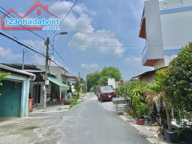 HẠ GIÁ BÁN GẤP !! Đất khu Việt Kiều xã Tân Thông Hội - Củ Chi 174M2 - 1