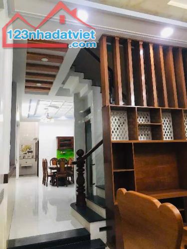 BÁN NHÀ HXH THÔNG-4TẦNG-260M2-GẦN ĐH CÔNG NGHIỆP2-KINH DOANH- DTS-GIÁ 11TỶ5 - 3