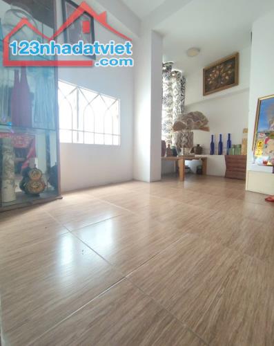 VIP khu Phan Xích Long – 4 Tầng – Dòng tiền 240tr/năm – giá 4.7 tỷ - 3