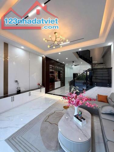 MÁI ẤM CHO GIA ĐÌNH NHỎ 5x21 SỔ HỒNG RIÊNG GẦN TRUNG TÂM TP BIÊN HÒA - 1