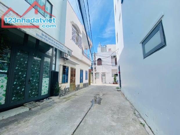 Nhà cách biển 250m TTTP, DT 70m ngang 7, phường Lộc Thọ - 1
