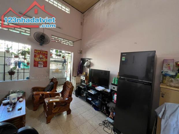 Nhà cách biển 250m TTTP, DT 70m ngang 7, phường Lộc Thọ - 4