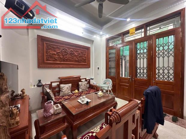 BÁN NHÀ 2.65 TỶ 3 TẦNG 71M2 ( HƯỚNG BẮC ) NGÕ KHU BÃI VƯỢT - 1