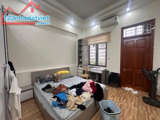 BÁN NHÀ 2.65 TỶ 3 TẦNG 71M2 ( HƯỚNG BẮC ) NGÕ KHU BÃI VƯỢT - 4